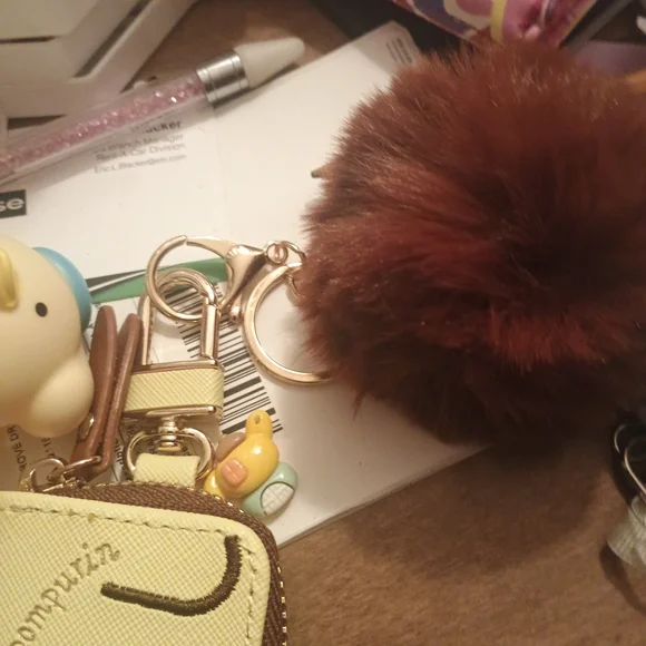 Sanrio Custom Large Pompompurin Keychain - Picture 5 of 5